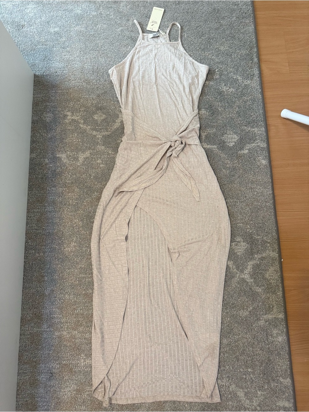 Sleeveless Tie-Front Maxi Dress in Light Beige